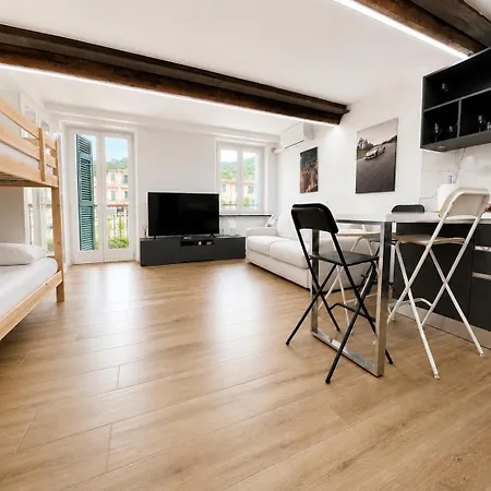 Apartment Modern&design A Due Passi Dal Mare