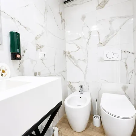 Apartment Modern&design A Due Passi Dal Mare *